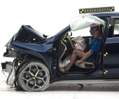 2016 BMW X1 IIHS Frontal Impact Crash Test Picture